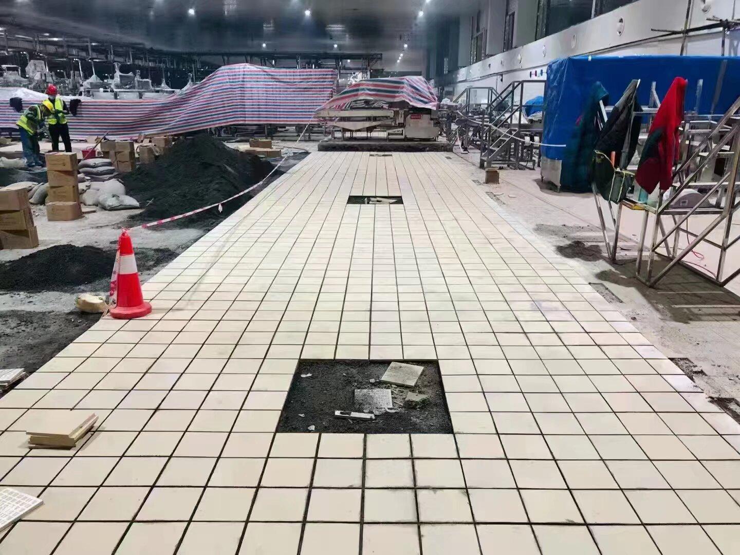 车间平台耐酸砖铺装工程现场照片