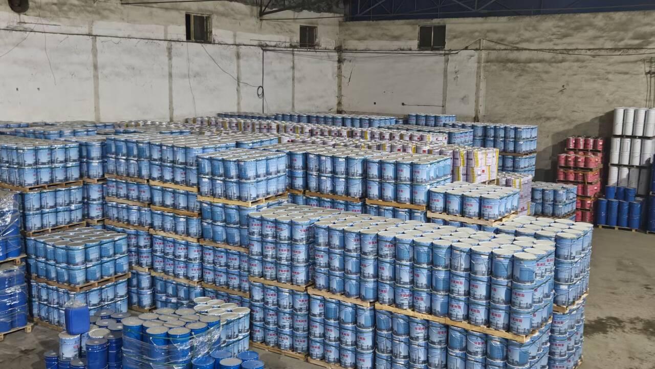 宇宏防腐胶泥产品仓储实拍